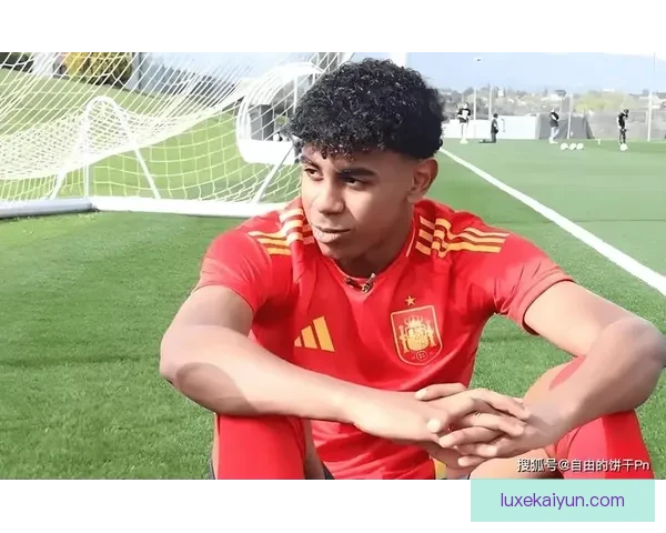 年轻天才们在欧洲杯赛场的表现引领足球新趋势，备受关注