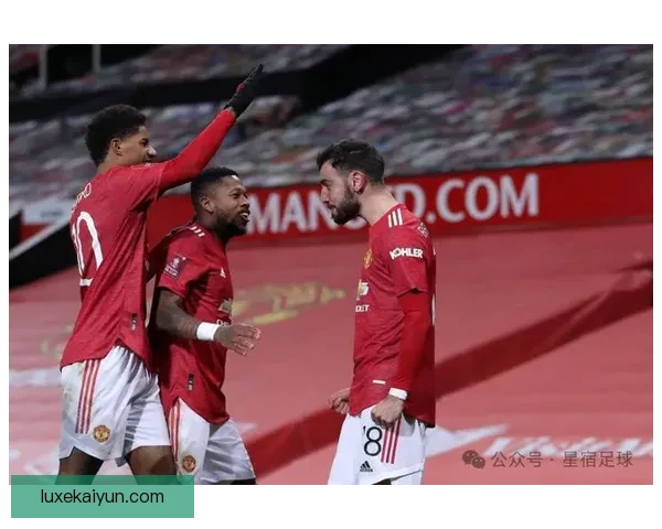 曼联与曼城激战成平，英超德比展现激烈竞争态势值得关注