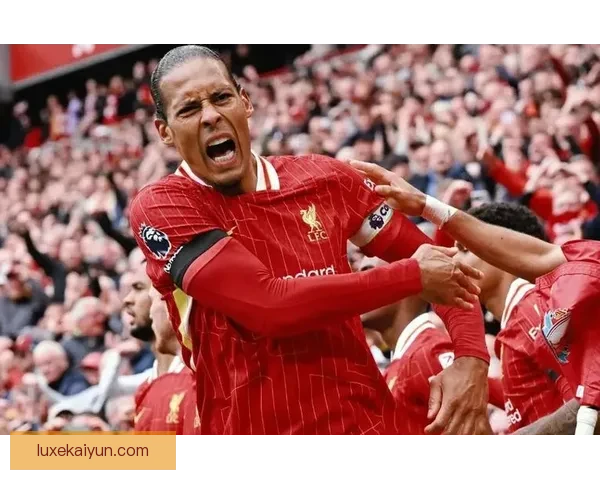 范戴克在克洛普时代的表现持续提升，成为球队防线中的核心力量